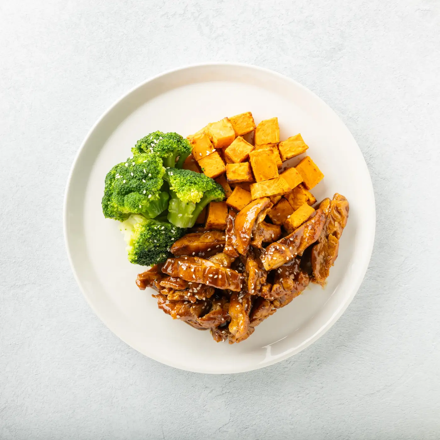 Pileći batak i zabatak u teriyaki marinadi s batatom i brokulom